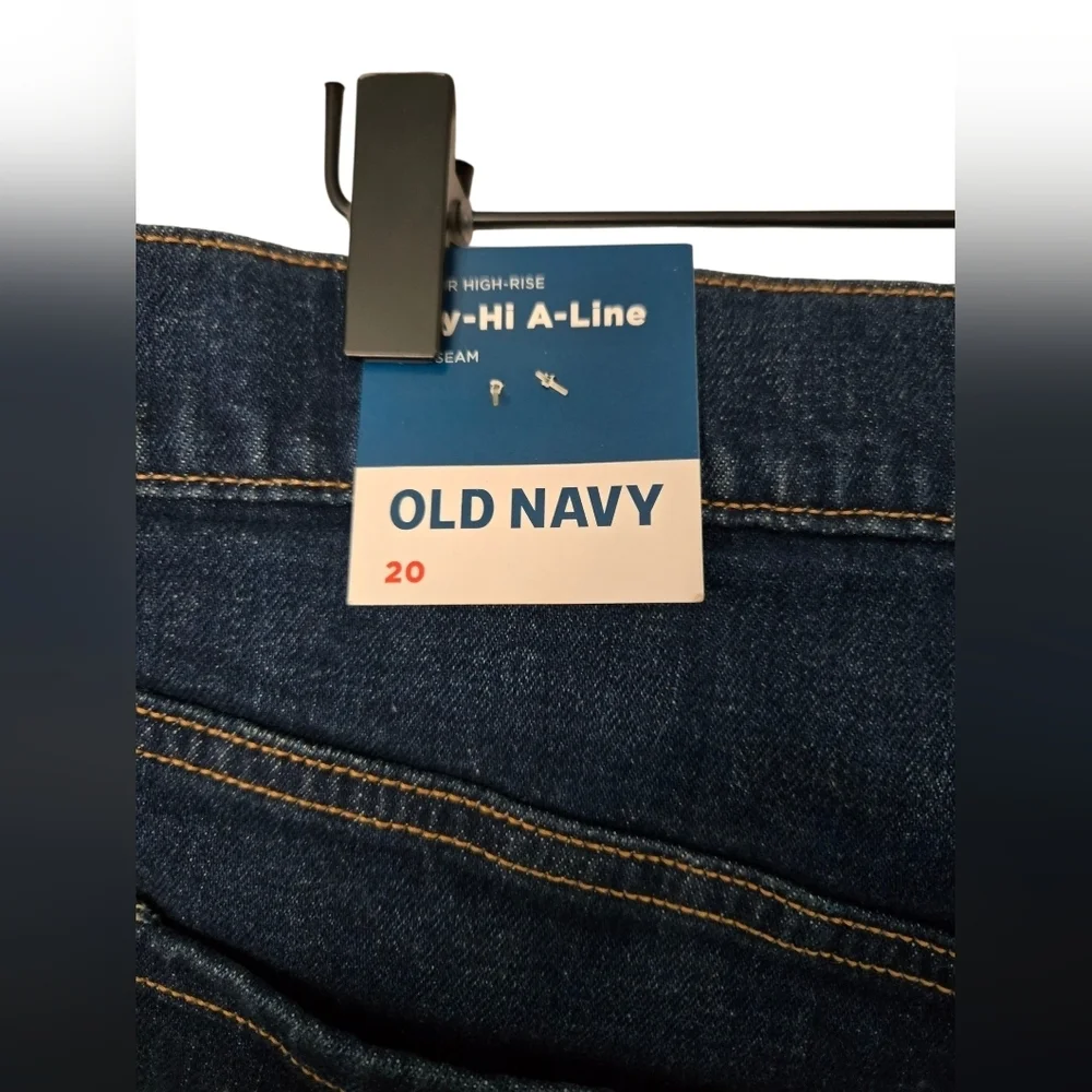NWT Old Navy Denim Blue Women's Shorts Size 20